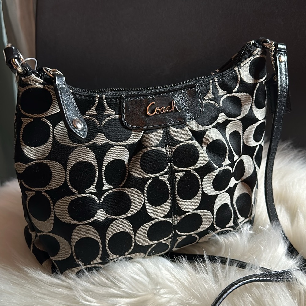 COACH Ashley Signature Sateen Small Crossbody Purse Black & Gray Swingpack Bag
